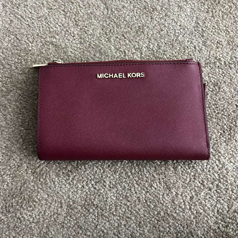 Micheal Kors wallet